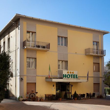 Parking Hotel Giardino Ліворно Екстер'єр фото