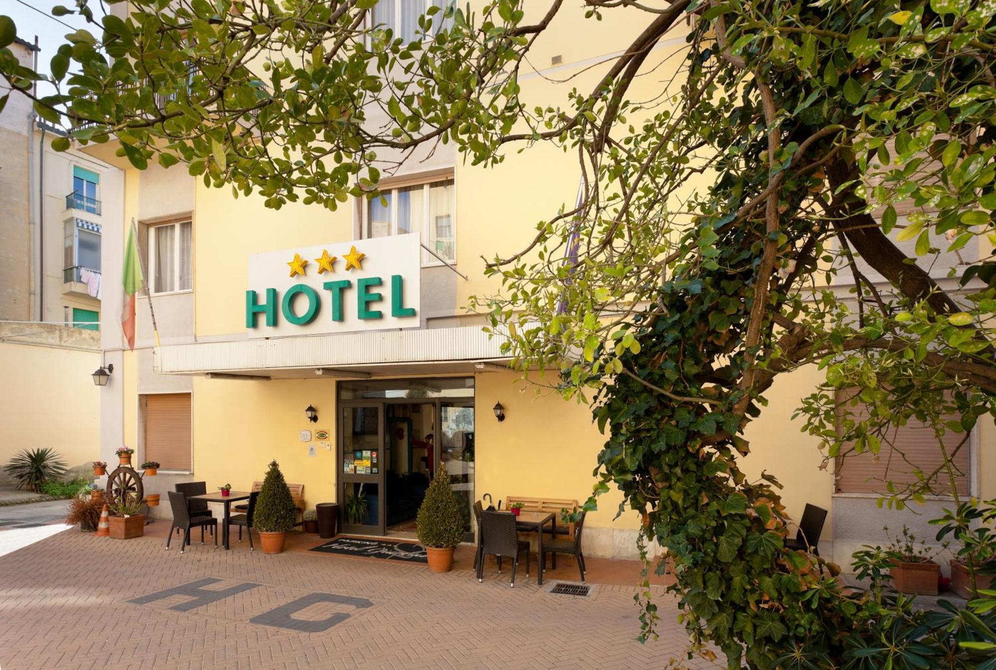 Parking Hotel Giardino Ліворно Екстер'єр фото